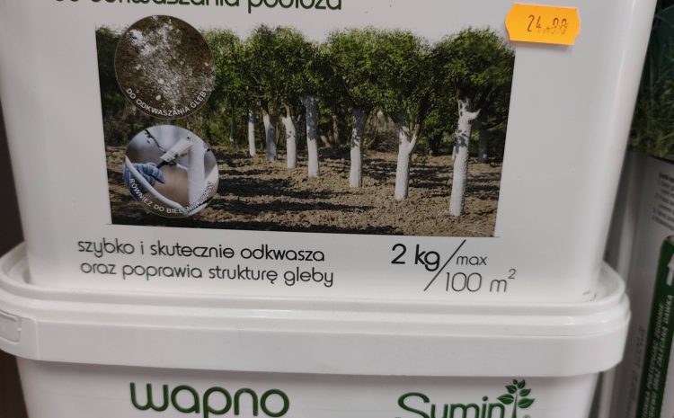 Wapno do bielenia drzewek i odkwaszania podłoża. Łatwo rozpuszczalne w wodzie. Z…