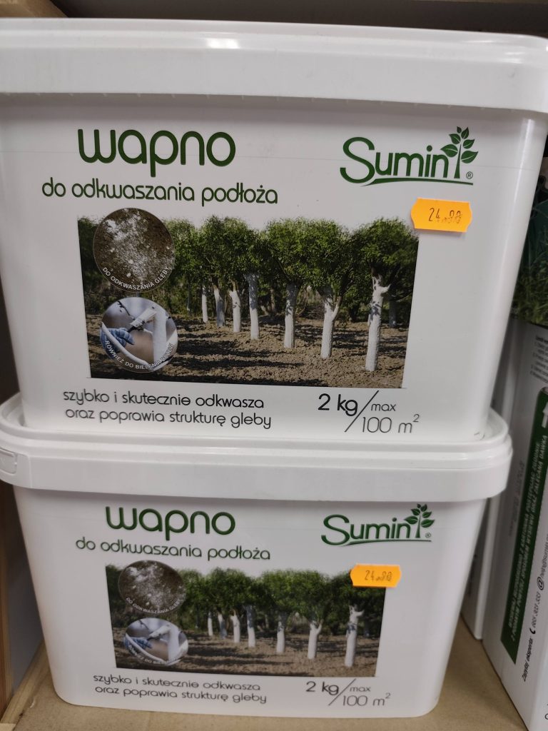 Wapno do bielenia drzewek i odkwaszania podłoża. Łatwo rozpuszczalne