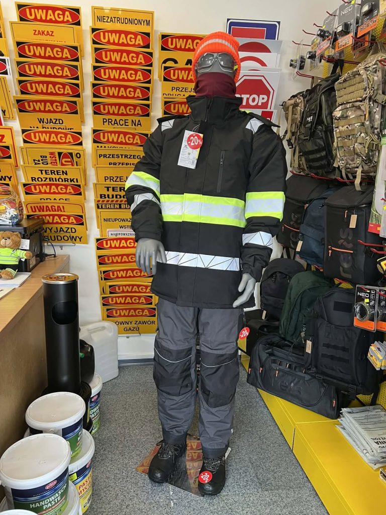 Przedstawiamy Stefana Stefan lubi polować na promocje A Wy?